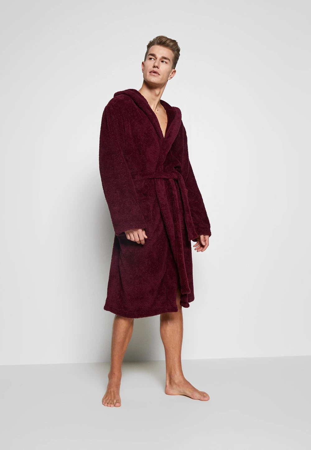 Pier One qualité absolue Peignoir sous-vêtements & chaussettes capuche homme 4 Pier One qualité absolue Peignoir sous-vêtements & chaussettes capuche homme – Image 2