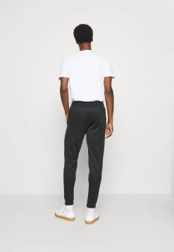 Prix Légers Pier One Pantalon de survêtement pantalons normale homme -Promos Pier One Boutique eaa5ac7ec9c64a82a0c1e17fc11c4555
