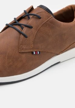 Pier One Prix Distinctifs Chaussures à lacets derbies, richelieus & chaussures bateau rond homme -Promos Pier One Boutique ebdda6fe7f5142229c563dfd378afe3c