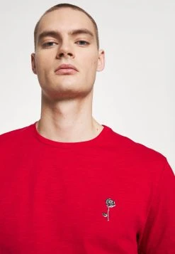 Prix Ourlé Pier One T-shirt imprimé t-shirts col rond unisex -Promos Pier One Boutique edba2802f6164a569954ff6c1f6270df