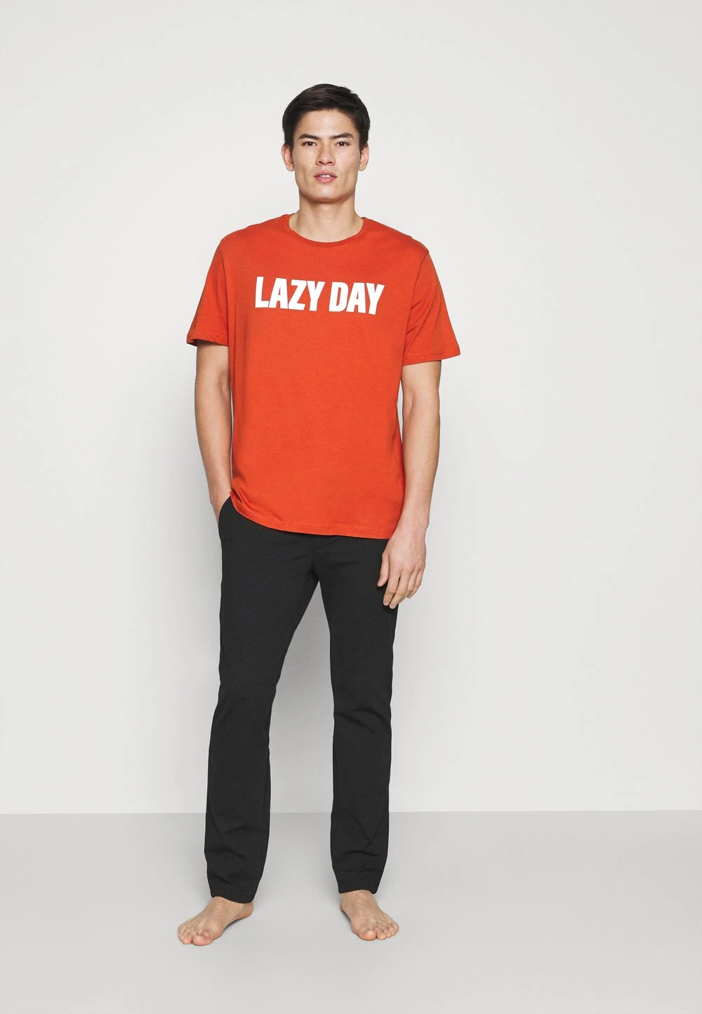 Pier One Haut de pyjama Bon Rapport Coût-Efficacité pyjamas col rond homme 4 Pier One Haut de pyjama Bon Rapport Coût-Efficacité pyjamas col rond homme – Image 2