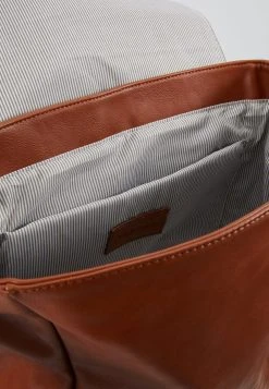 Discount En Ligne Pier One UNISEX - Sac à dos sacs fermoir aimanté 15 Discount En Ligne Pier One UNISEX - Sac à dos sacs fermoir aimanté -Promos Pier One Boutique eeecda3321eb4ba39c676c6a183a29c9