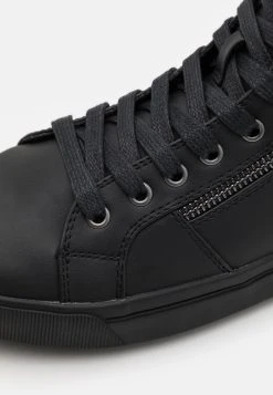 Soldes Pier One Baskets montantes baskets & sneakers rond homme 13 Soldes Pier One Baskets montantes baskets & sneakers rond homme -Promos Pier One Boutique f01ae37c752e4851b7fe4aca549e5193