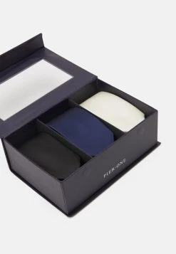 Pier One Qualité Garantie 3 PACK - Cravate cravates et nœuds papillon couleur unie homme -Promos Pier One Boutique f1bc89ae43724d6ba9db3ef038500b4d