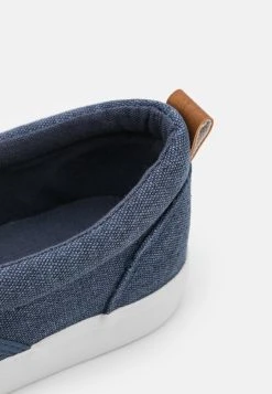 Prix Exclusifs Pier One UNISEX - Baskets basses mocassins et loafers rond -Promos Pier One Boutique f1f41c37bfa546c192b552c7383b9f31