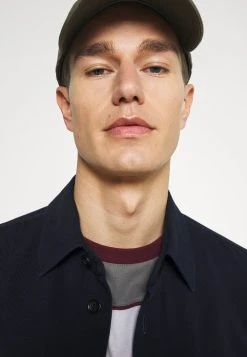 Pier One T-shirt imprimé Prix Acceptable t-shirts col rond homme 12 Pier One T-shirt imprimé Prix Acceptable t-shirts col rond homme -Promos Pier One Boutique f3f5d3cf052b4ed8acba2ada46fd6807