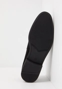Pier One Prix Ourlé Mocassins chaussures de ville rond homme 14 Pier One Prix Ourlé Mocassins chaussures de ville rond homme -Promos Pier One Boutique f5b4bd8ab3ab4a308301b46e60e4a38e