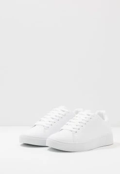 Pier One Bas Prix Baskets basses baskets & sneakers rond homme 11 Pier One Bas Prix Baskets basses baskets & sneakers rond homme -Promos Pier One Boutique f5ce469c89694d9caf0a362a89e279d0