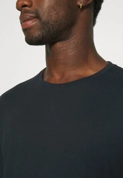 Pier One En promotion 2 PACK - T-shirt à manches longues t-shirts & polos col rond homme -Promos Pier One Boutique f69abb7916144e8aa0b01718277e8c4a