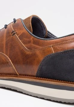Pier One Prix Préférentiel Chaussures à lacets derbies et richelieus rond homme -Promos Pier One Boutique fbc453b8c0544a13b61aad30a43d595c